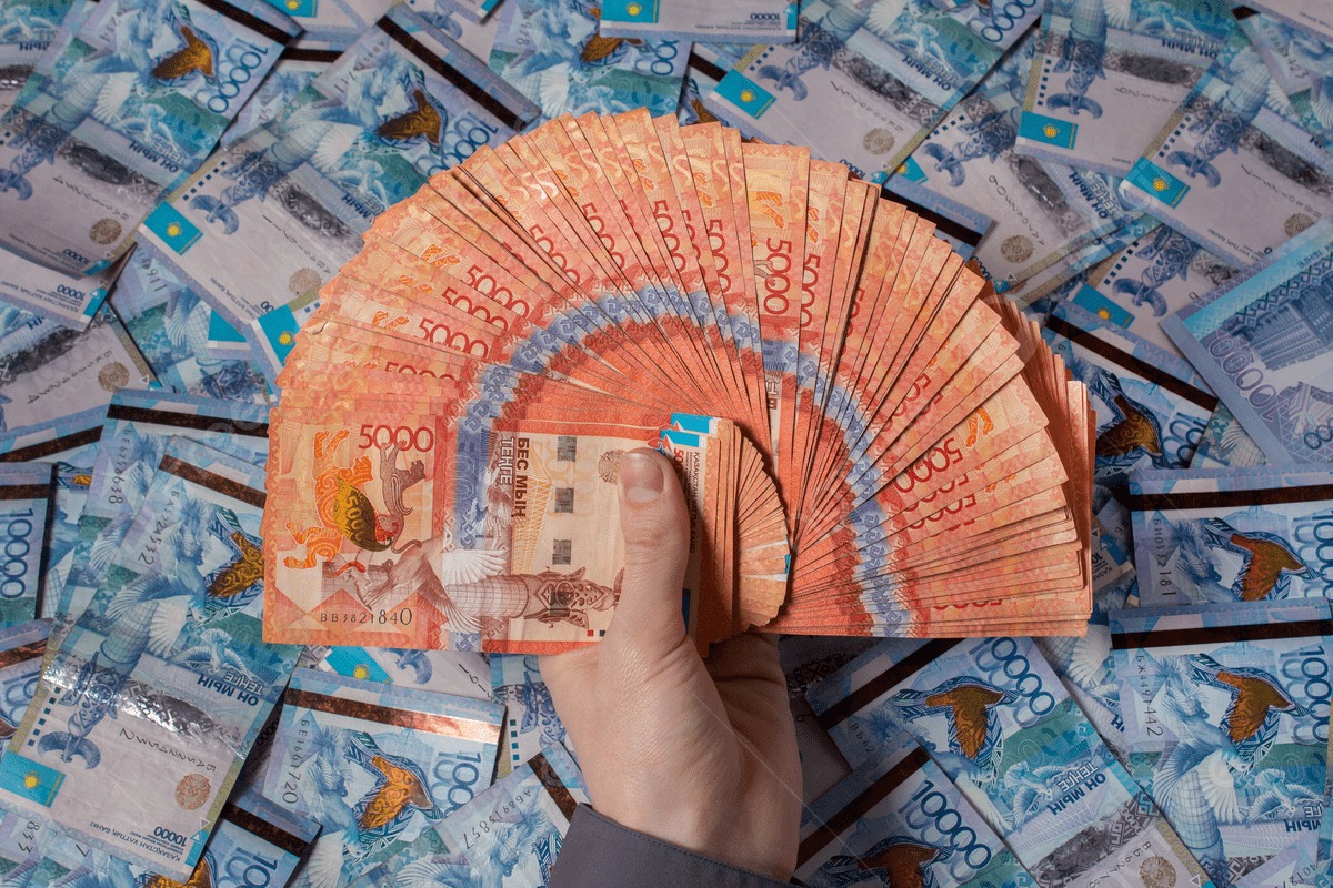 Қазақстанда жалған ақша саны күрт өсті: ең көп қолдан жасалған купюра қайсы? 