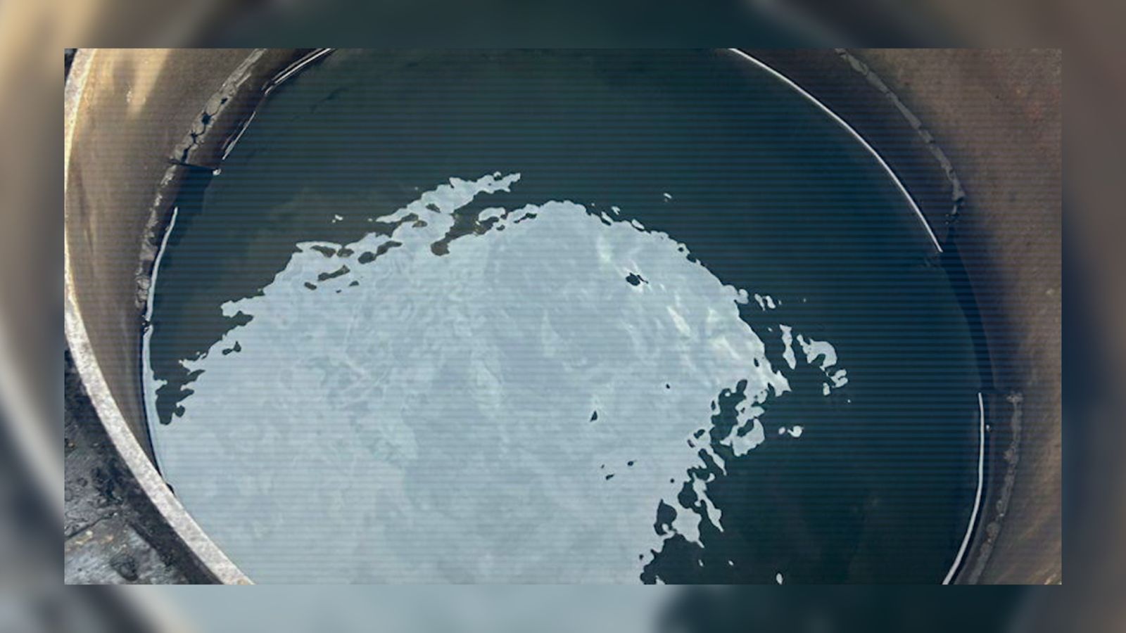 60 тонна мұнай өнімін жасырын жеткізбек болған жүргізушілер қолға түсті