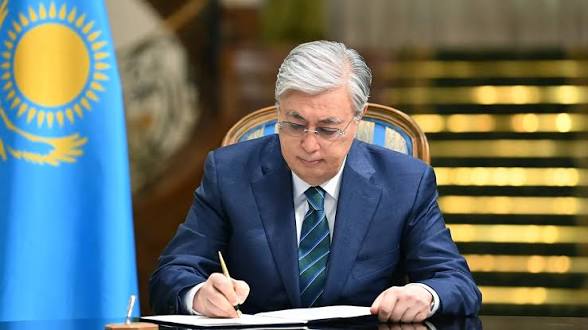 Тоқаев «Әл-Фараби» орденін тағайындау туралы Жарлыққа қол қойды