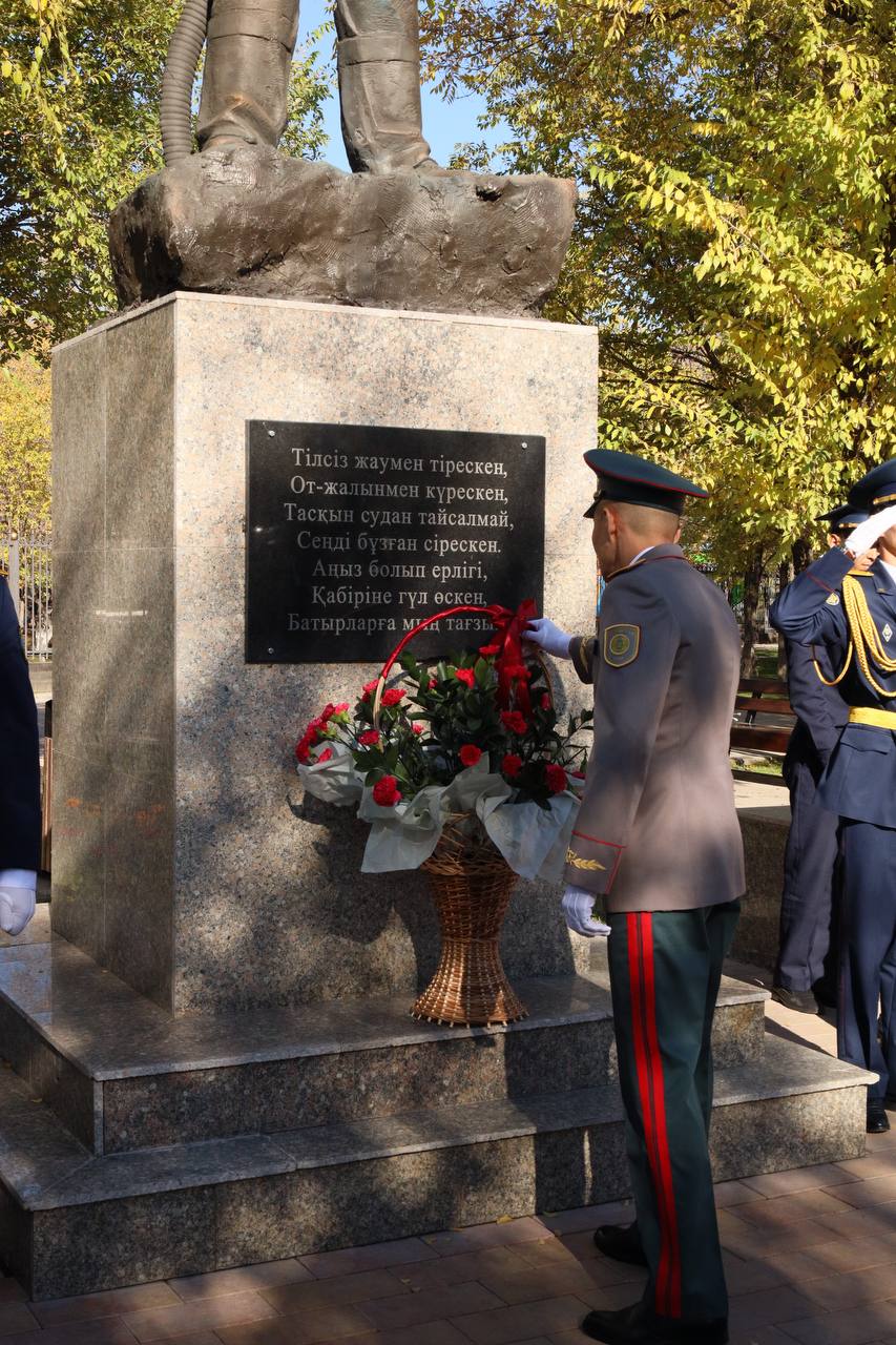 Елордалық құтқарушылар қаза болған әріптестерін құрметпен еске алды