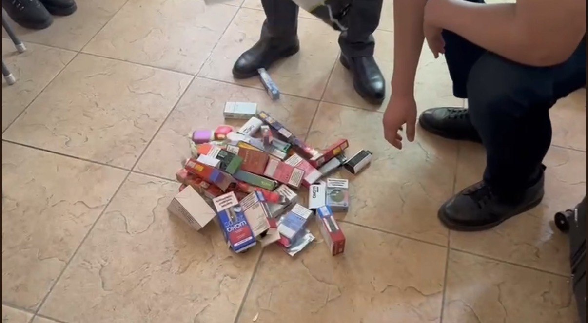 Шымкентте заңсыз айналымнан 500-ге жуық вейп тәркіленді 