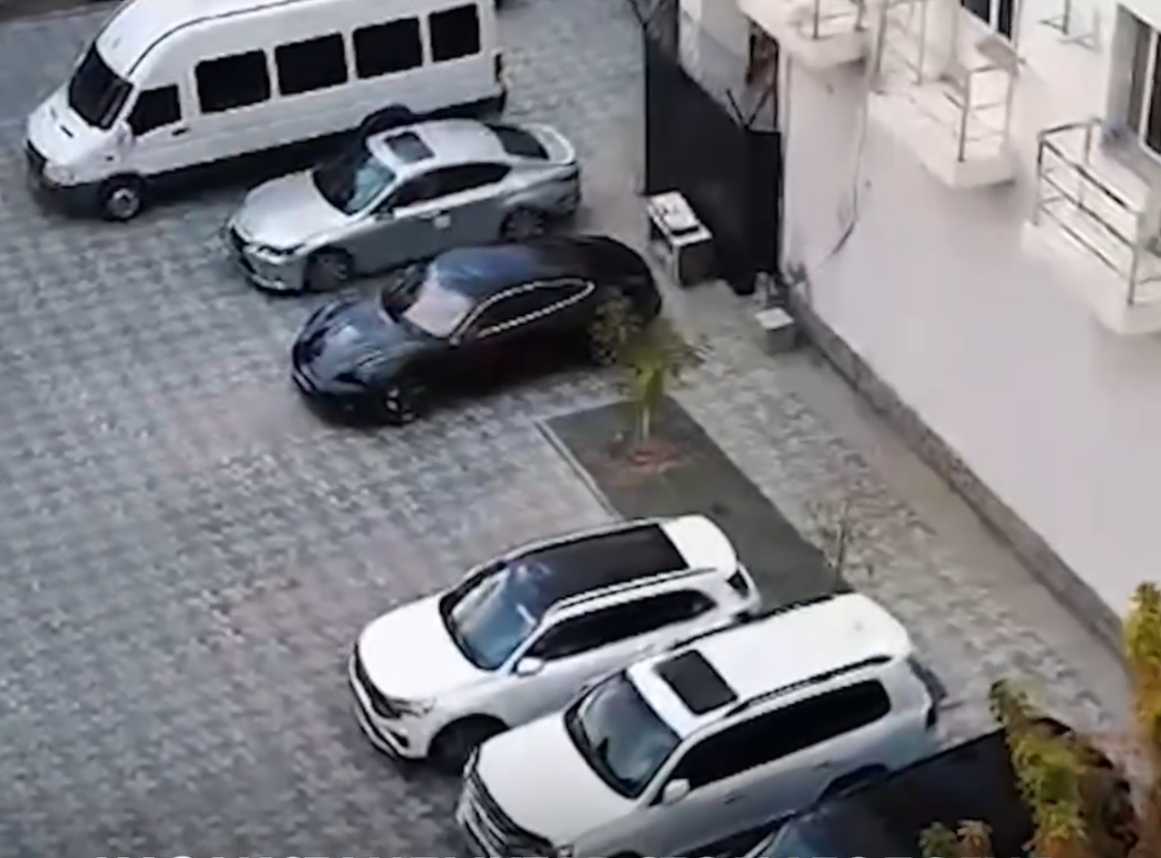 Зейнетақы қорынан жалған тіс емдеуге 200 млрд теңге шығарып, люкс көлік пен бизнес ашқандар анықталды