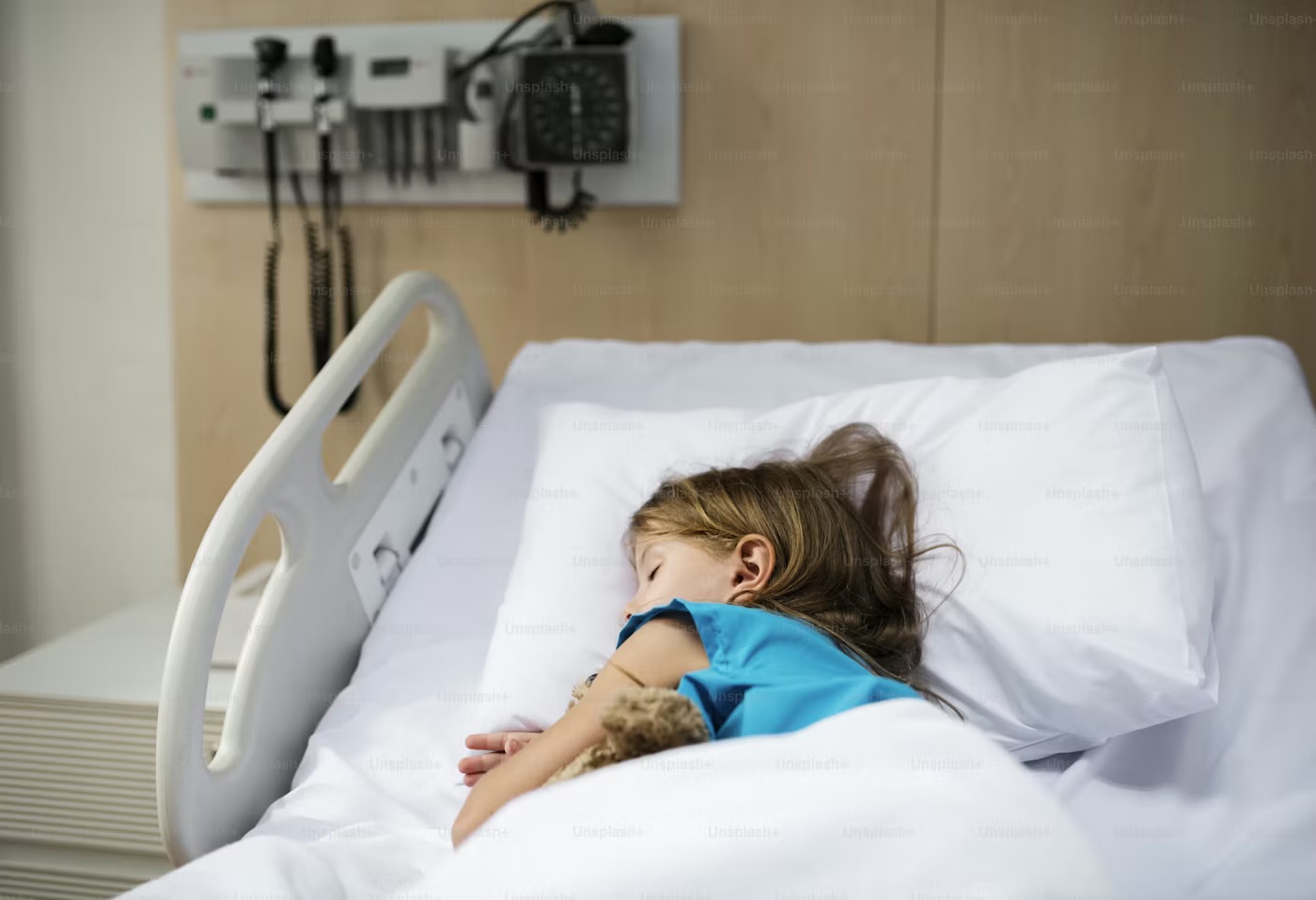 Таразда әйел екі кішкентай баласын 5-қабаттан лақтырып жіберді 