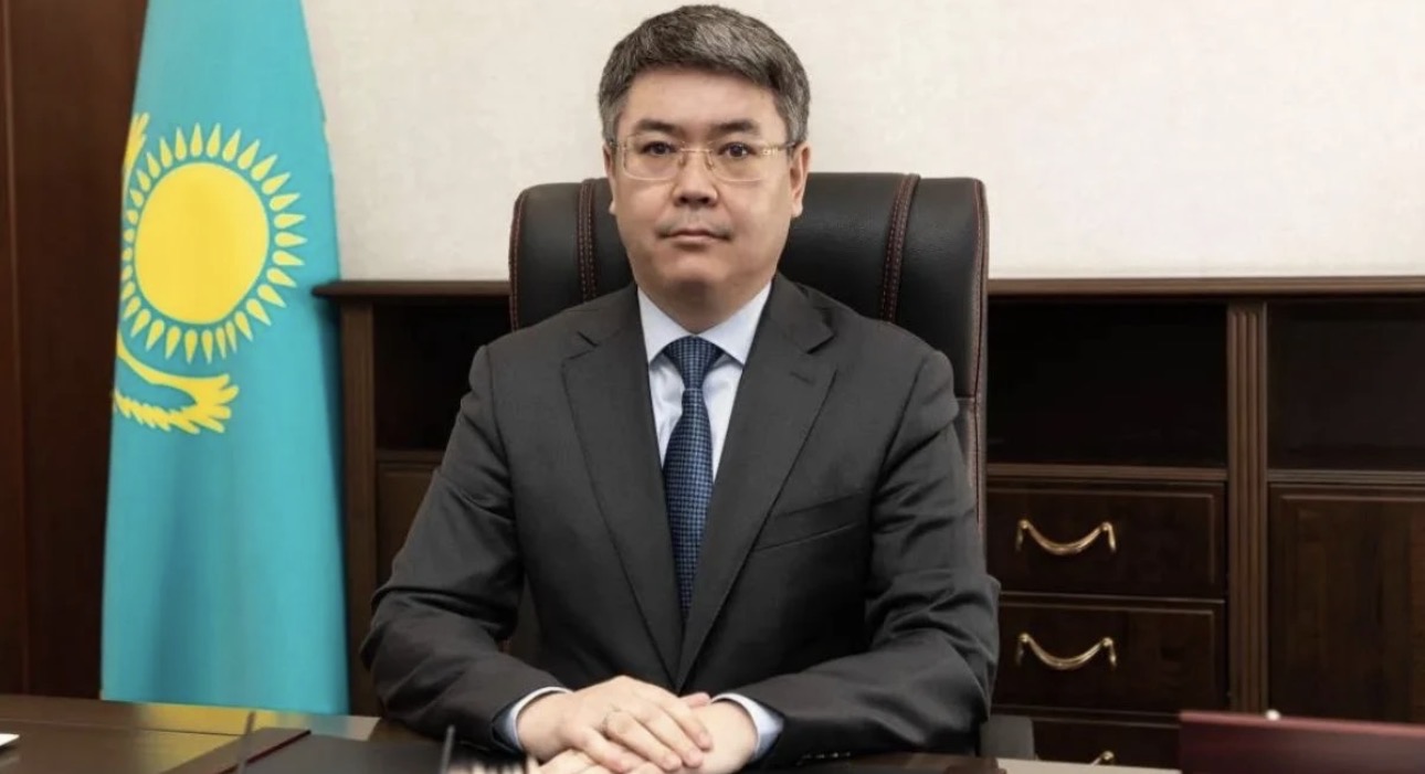 Атырау облысының әкімі Серік Шәпкенов қызметінен босатылды