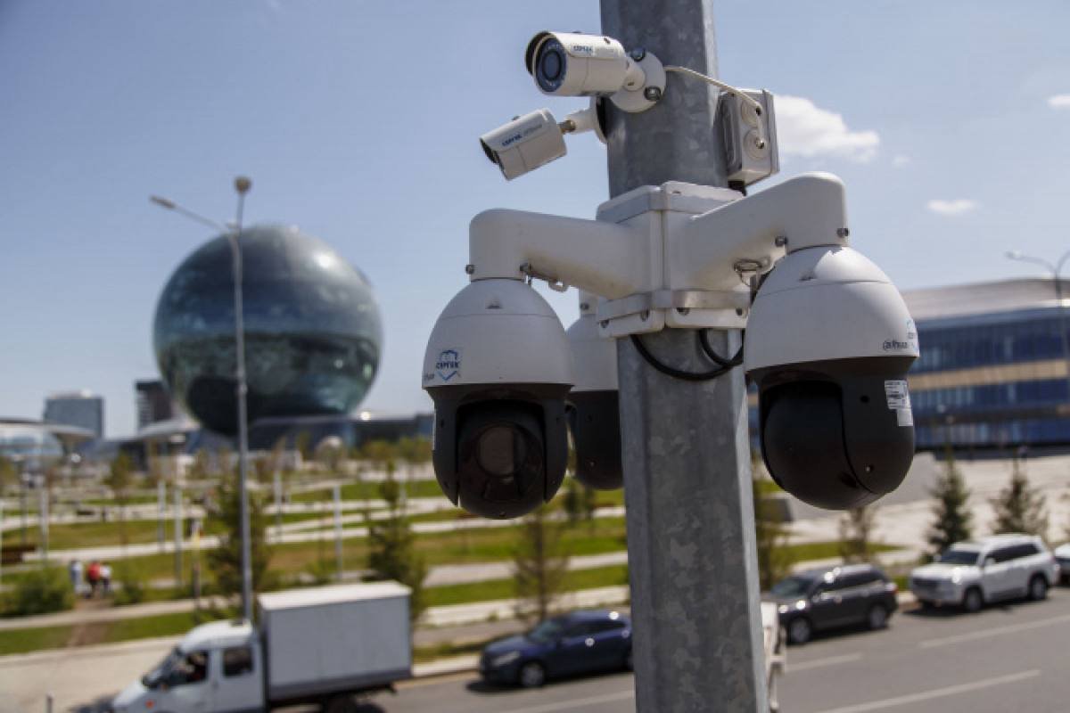 “Ақылды” камералар Астанада: қауіпсіздік арта ма, әлде айыппұл саны көбейе ме?