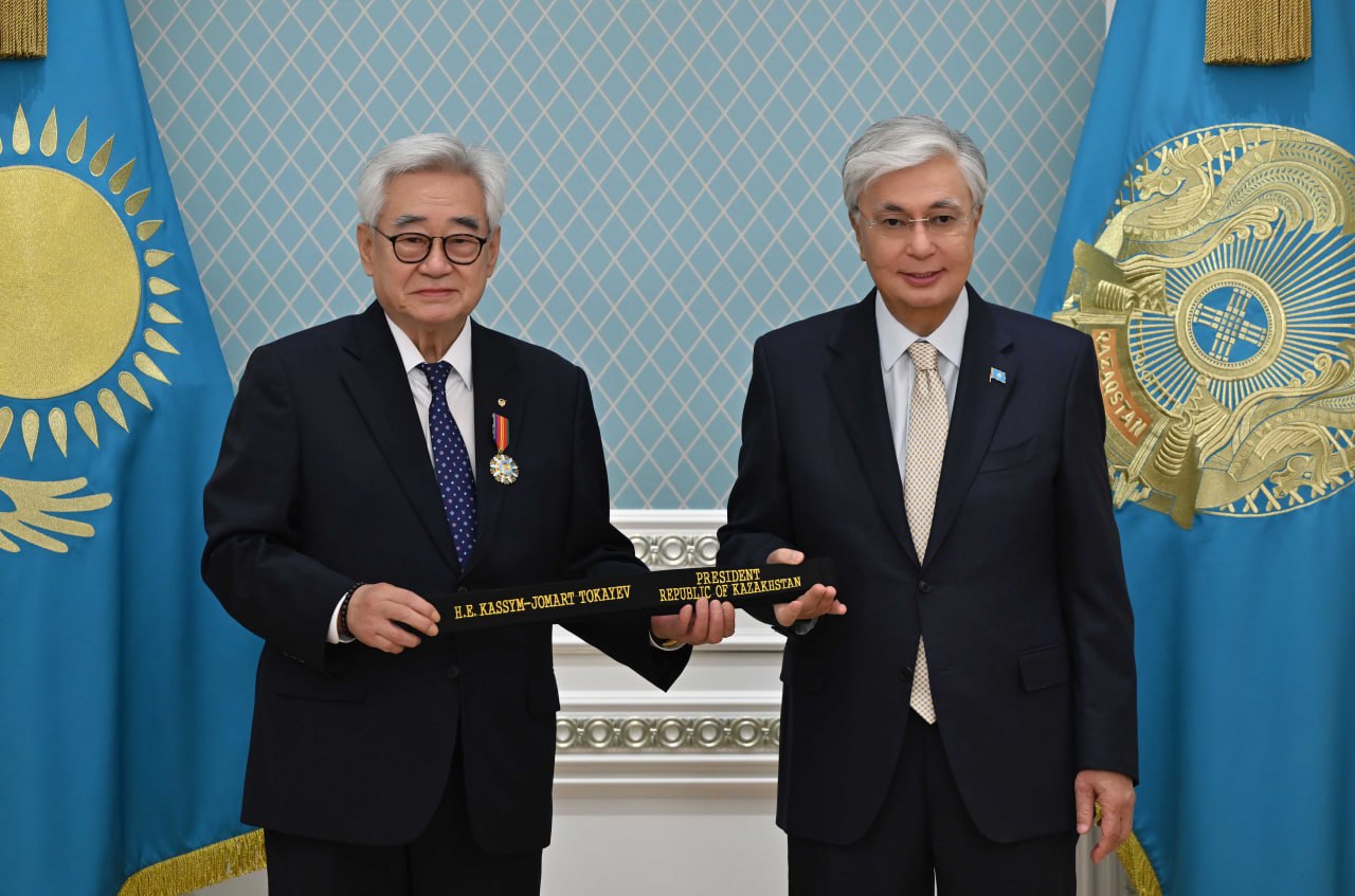 Тоқаевқа таеквондодан тоғызыншы дан қара белбеу табысталды