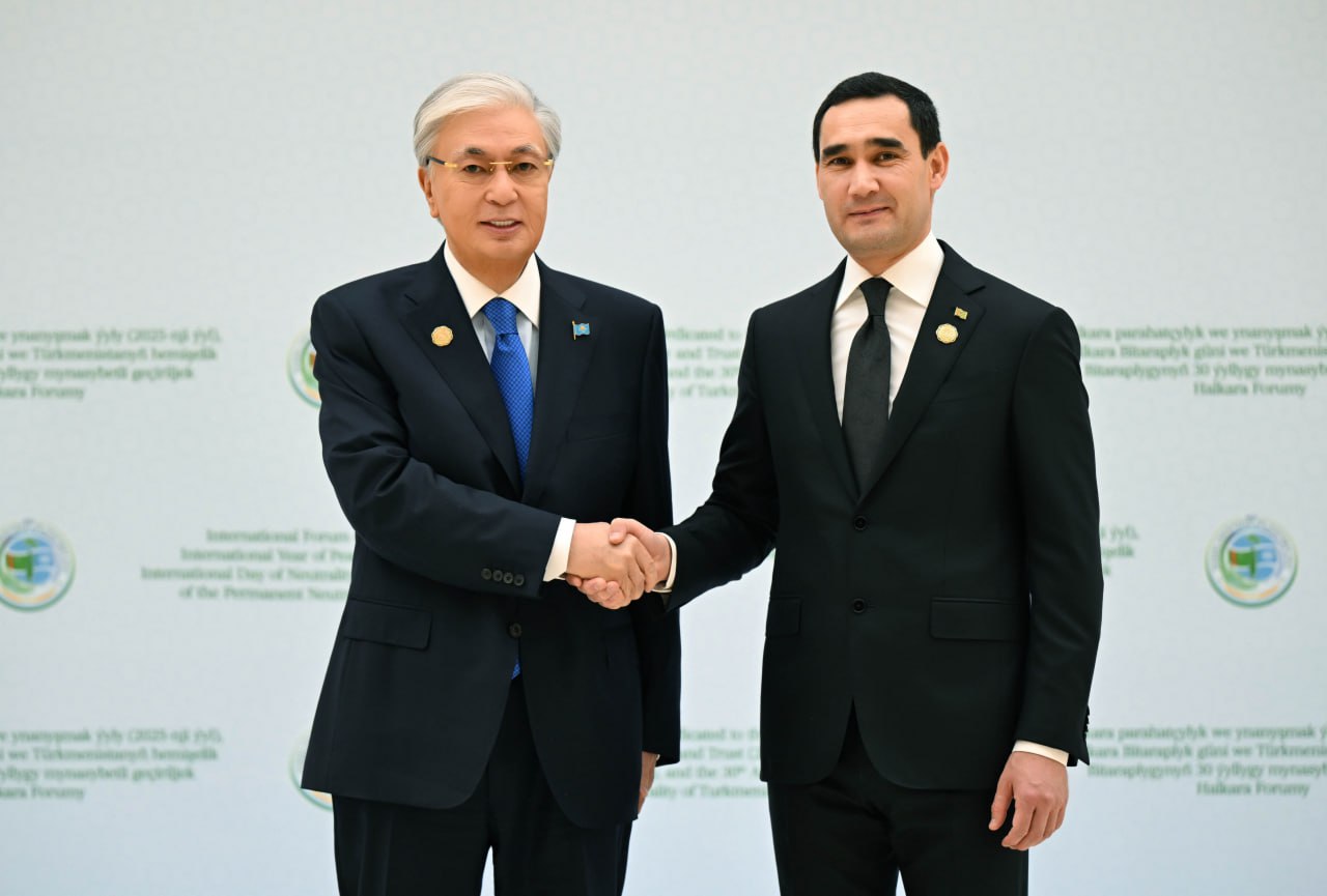 Мемлекет басшысы Ашхабадтағы Конгресс орталығына барды 