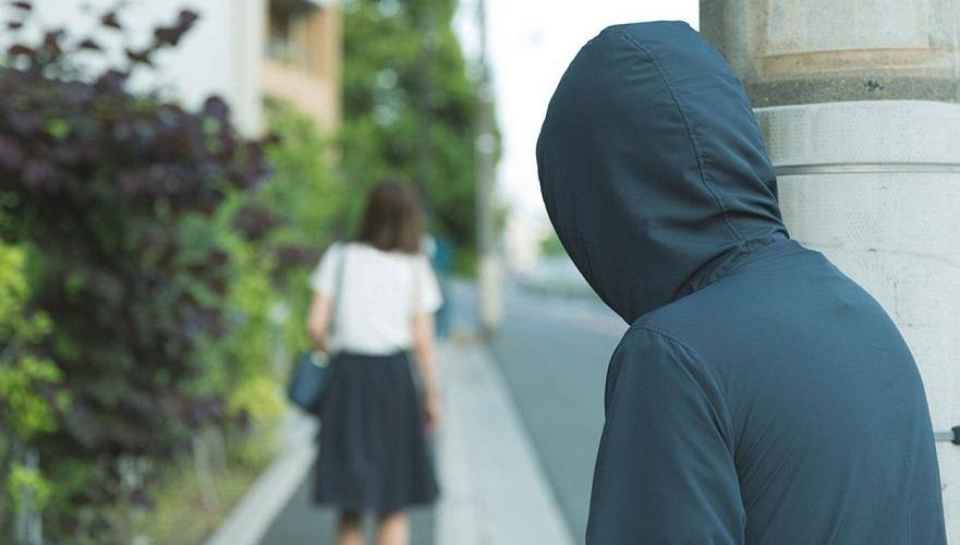 Сталкинг: жеке шекараны қорғауға бағытталған заң күшіне енді